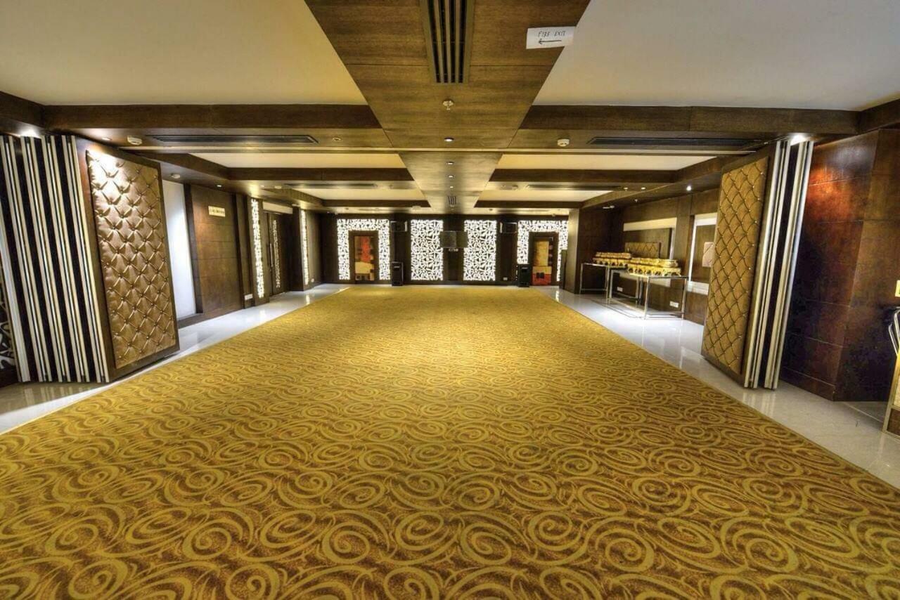 迪莱特大酒店 法里达巴德 外观 照片